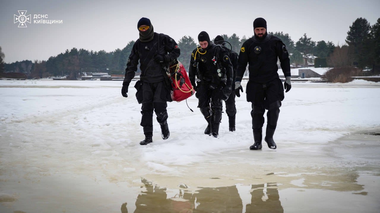 На Київщині вже тиждень тривають пошукові роботи на водоймі, де втопився джип - фото 3