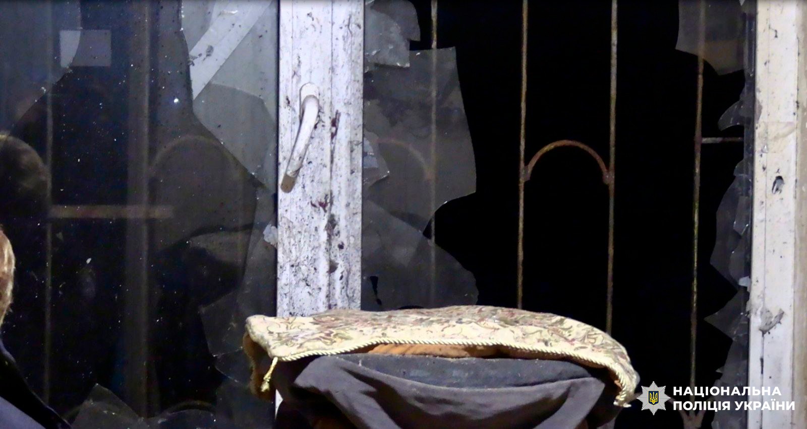 У Києві військовий, який перебуває у СЗЧ, підірвав гранату в квартирі. Одна людина загинула - фото 3