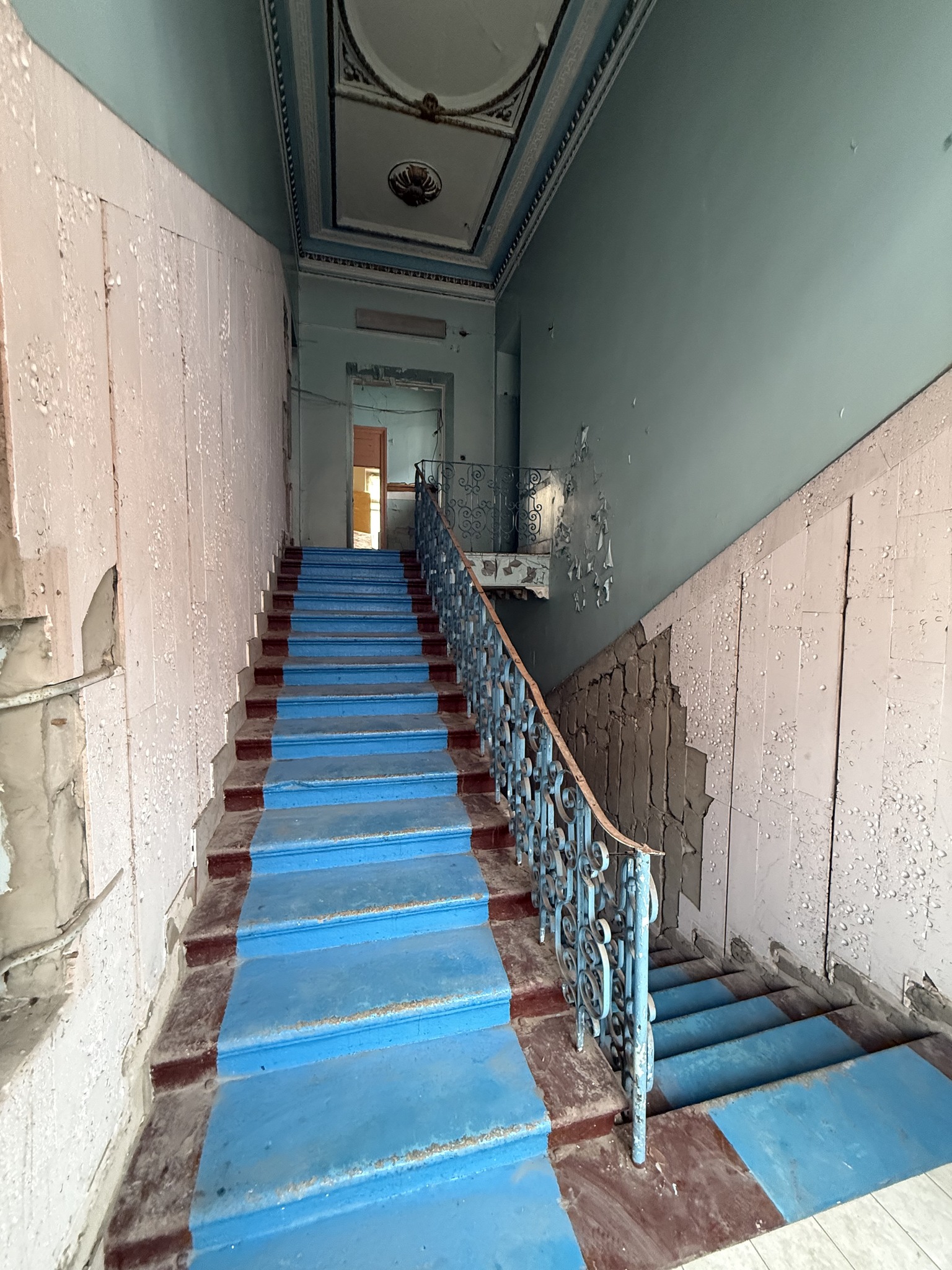 Будинок археолога Вікентія Хвойки на Подолі у жахливому стані: що відомо - фото 12