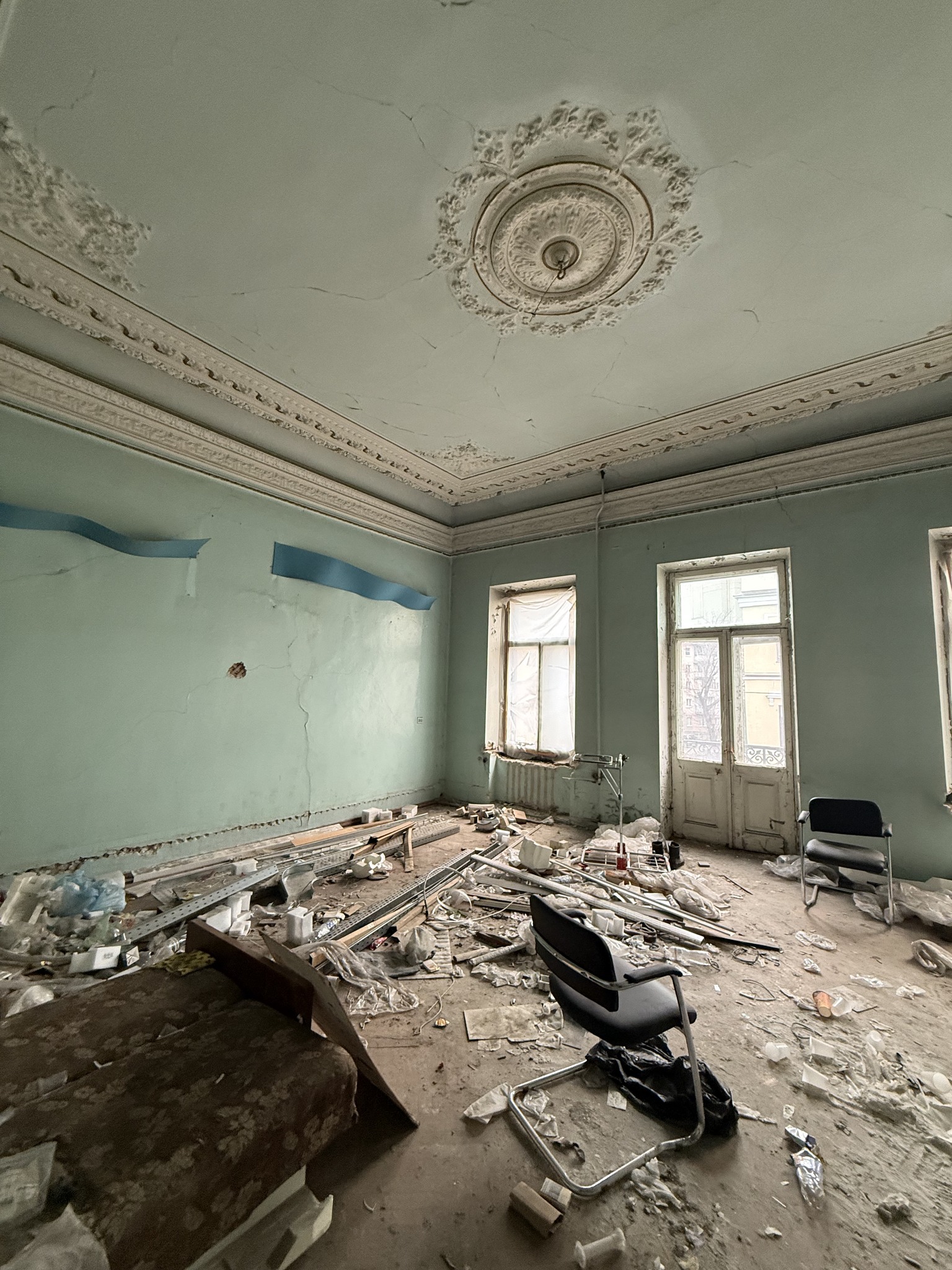 Будинок археолога Вікентія Хвойки на Подолі у жахливому стані: що відомо - фото 13