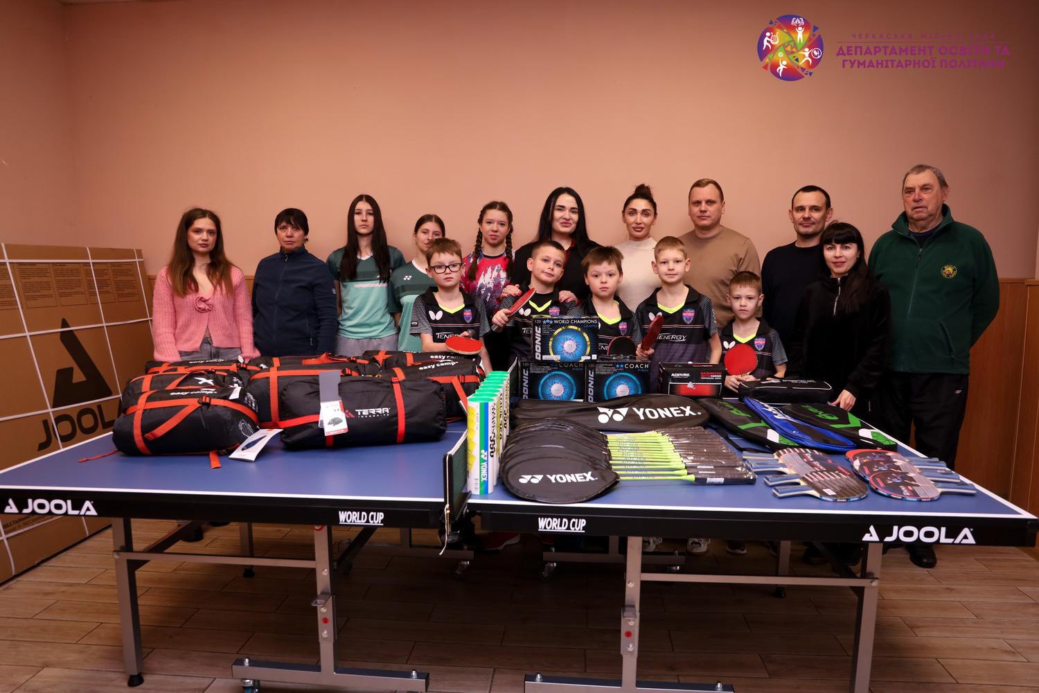 Черкаська дитячо-юнацька спортивна школа отримала новий інвентар - фото 5