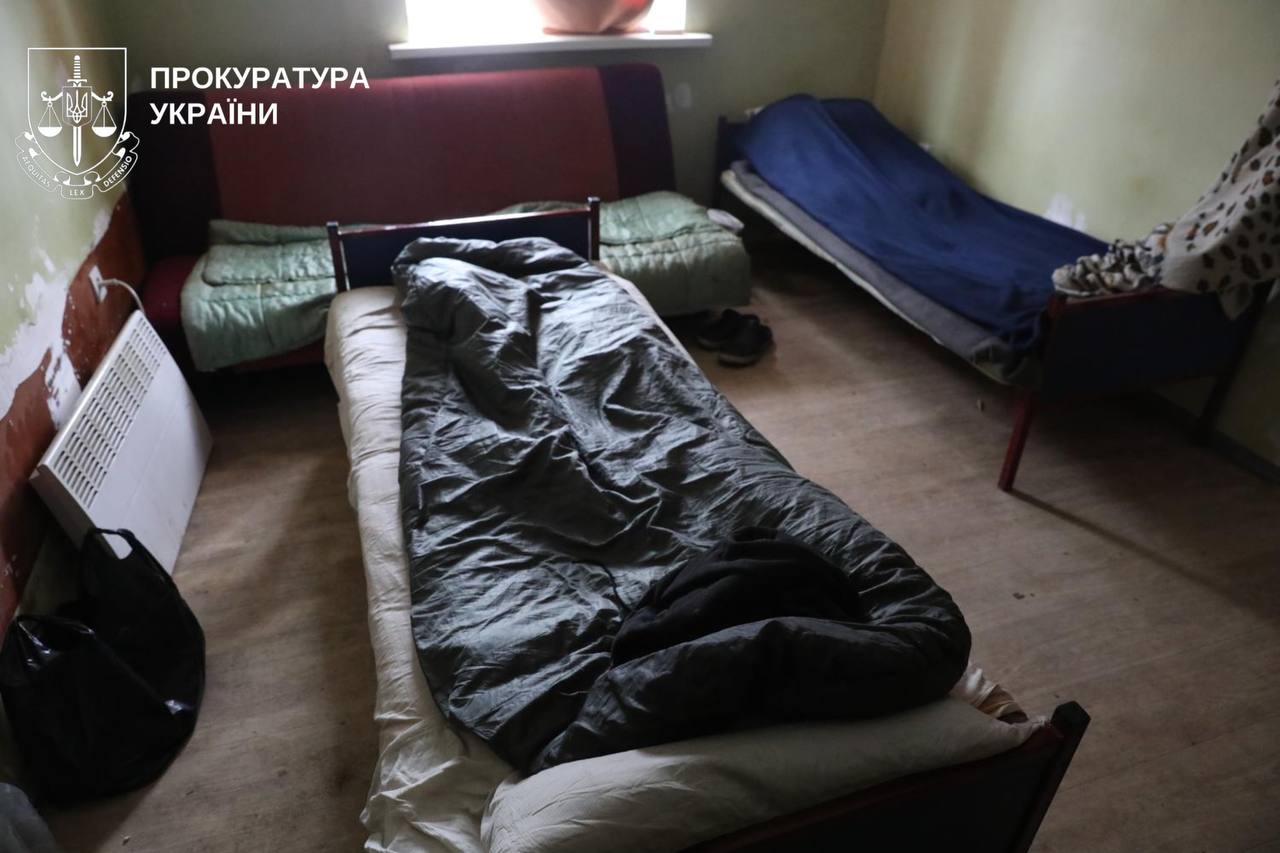 На Київщині виявили псевдореабілітаційний центр, де експлуатували людей