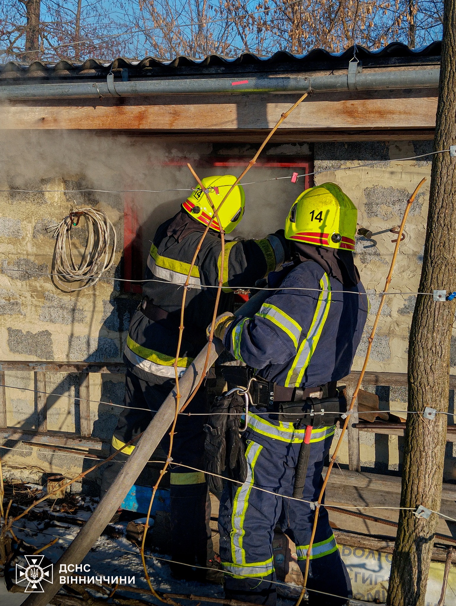 На Вінниччині через коротке замикання горіла адмінбудівля