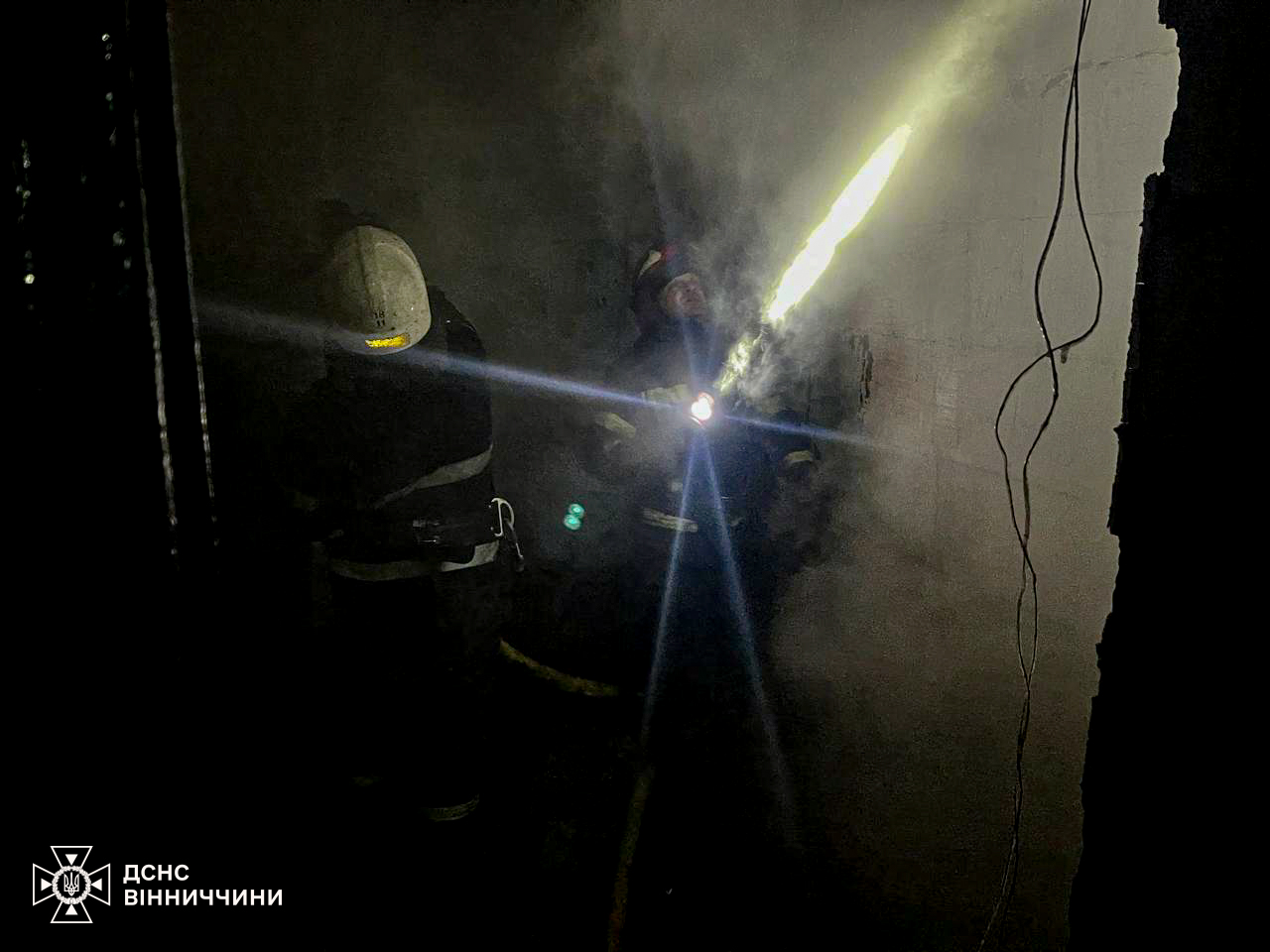 На Вінниччині через коротке замикання горіла адмінбудівля - фото 2