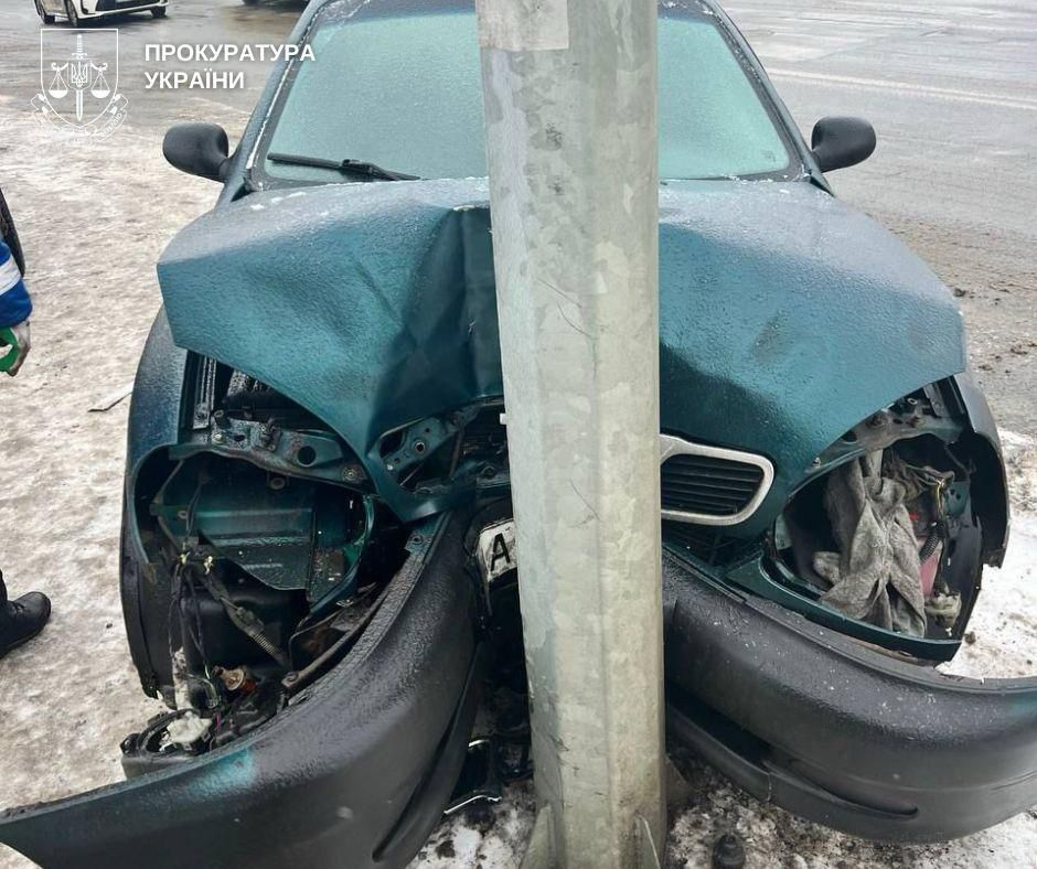 Переломи, розтрощені авто та витрати на лікування – прокурори повідомили про підозру посадовцям комунальних підприємств Києва - фото 6