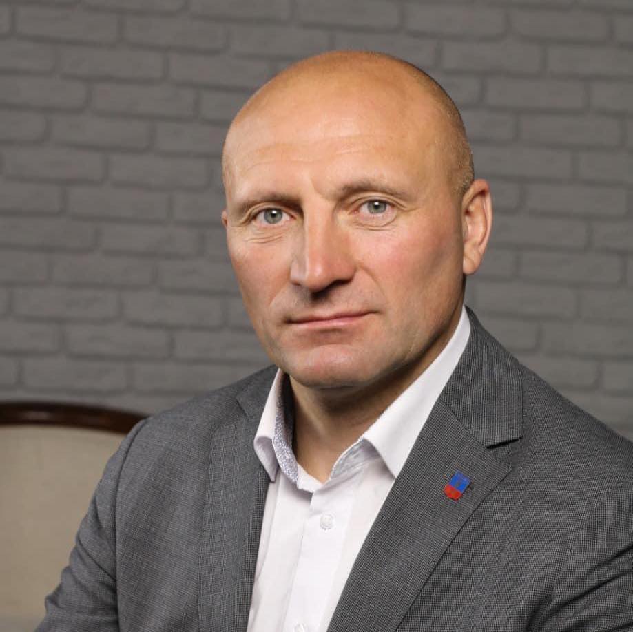 Всі мери Черкас та їх досягнення, державна зрада і позов до Зеленського - фото 5