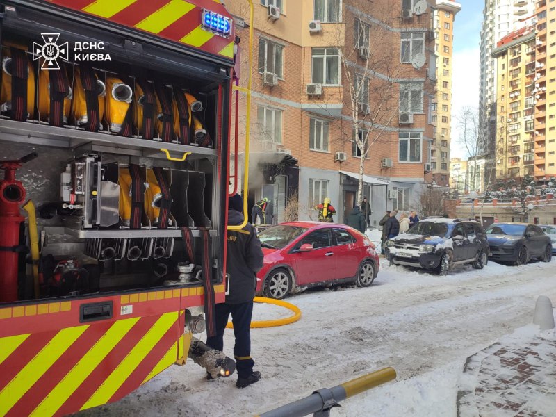 У київському салоні краси загорівся генератор - фото 2