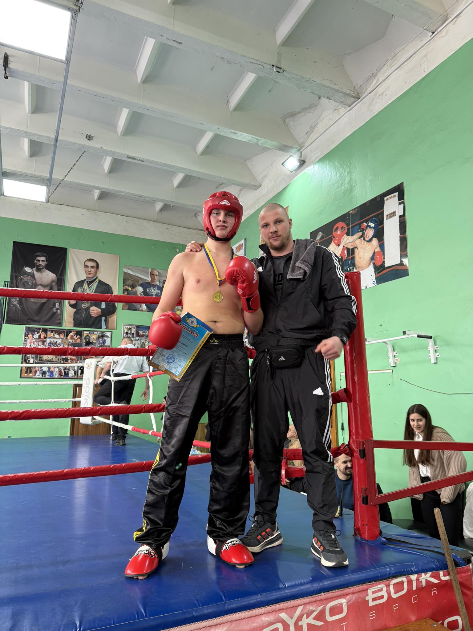 Кікбоксери з Канева повернулися з обласного чемпіонату із 20 нагородами - фото 3
