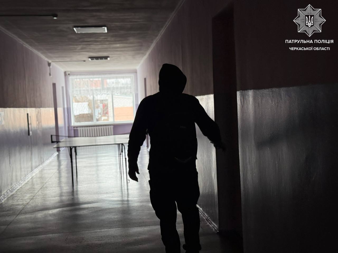 У Черкасах патрульні тренувалися відпрацьовувати дії під час надзвичайної ситуації в школі - фото 4