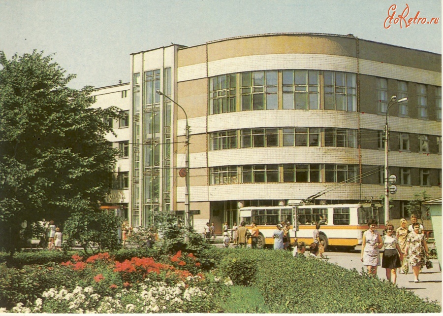 Музейниця показала архівні фото Черкас