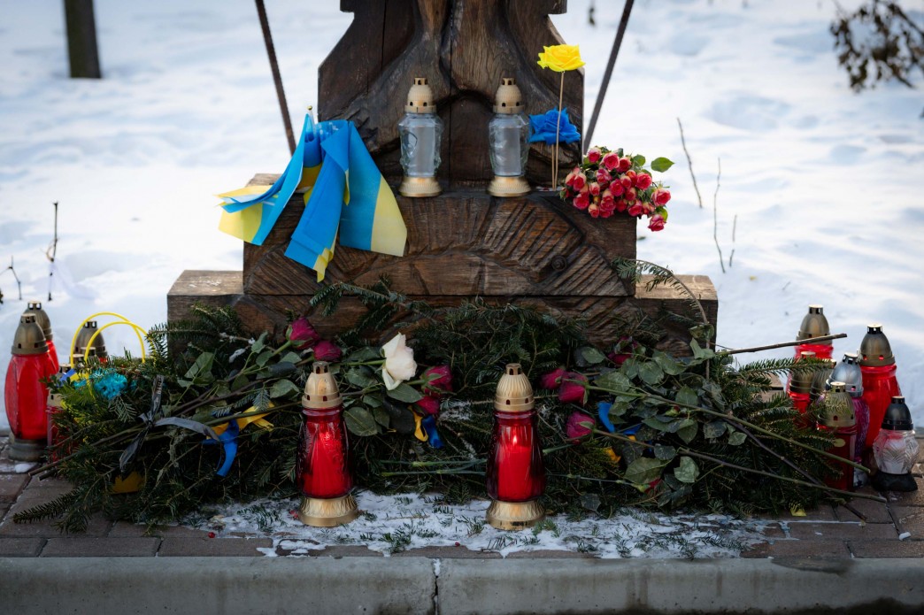 Президент і перша леді вшанували пам’ять Героїв Небесної Сотні в Києві