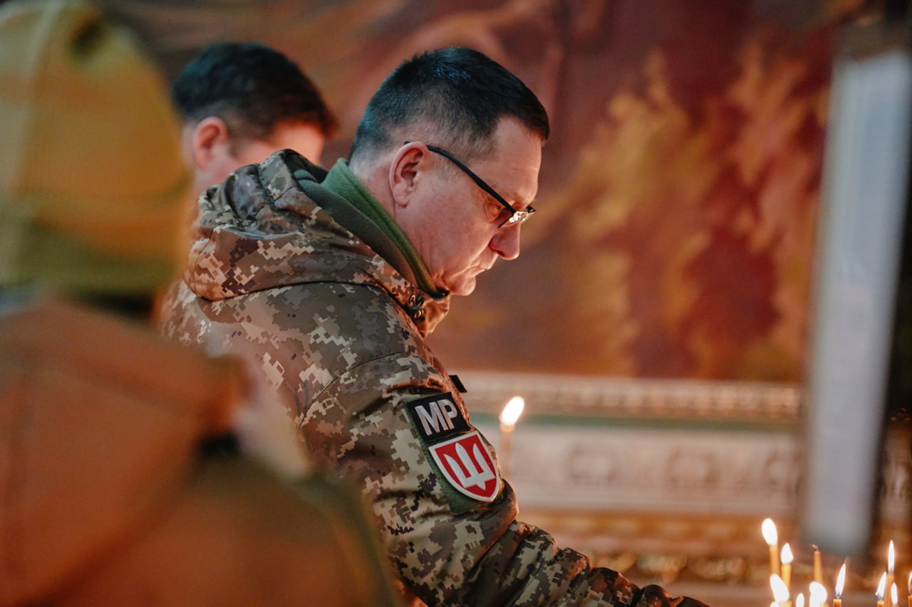 У Свято-Троїцькому кафедральному соборі молилися за Героїв Небесної сотні. Фото