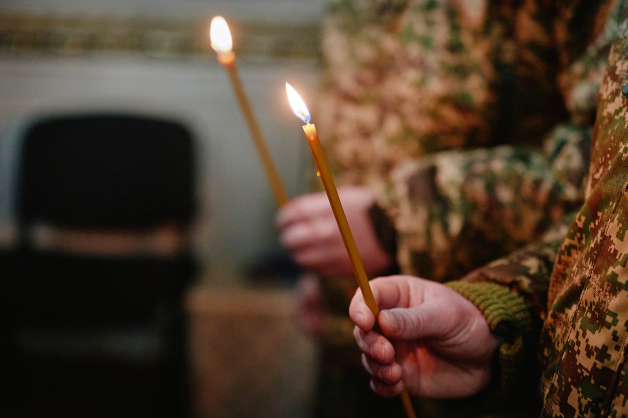 У Свято-Троїцькому кафедральному соборі молилися за Героїв Небесної сотні. Фото - фото 4