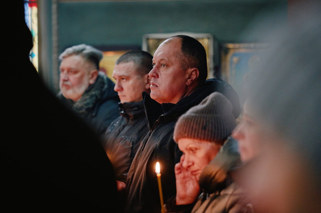 У Свято-Троїцькому кафедральному соборі молилися за Героїв Небесної сотні. Фото - фото 8