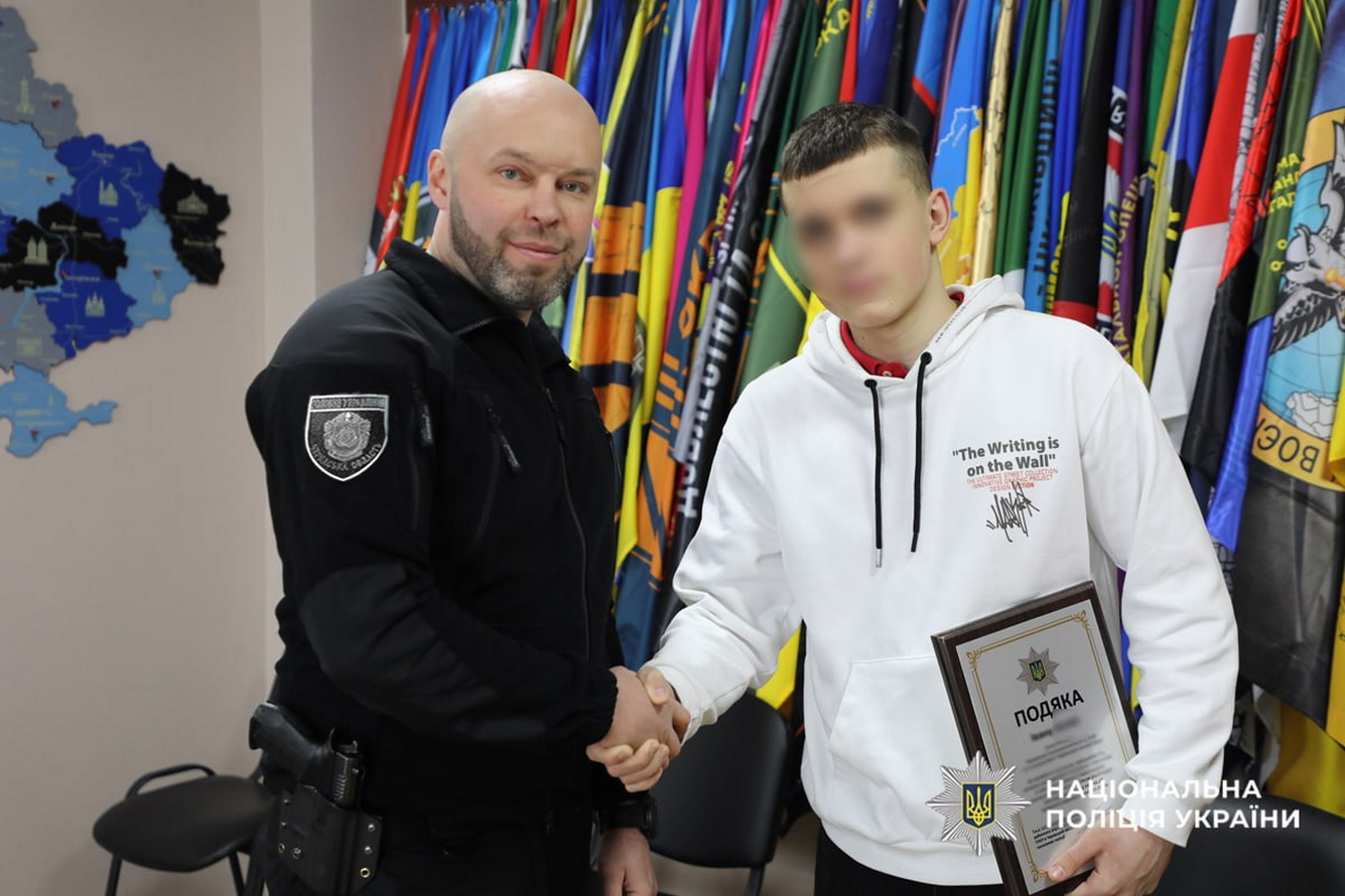 У Черкасах школяр повідомив поліцію про спробу втягнути його в підпал авто