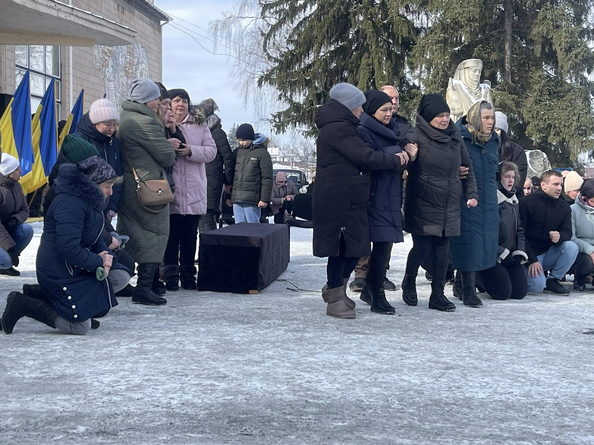 У Тальному попрощалися із захисником Іваном Матющенком, який загинув на Курщині - фото 3