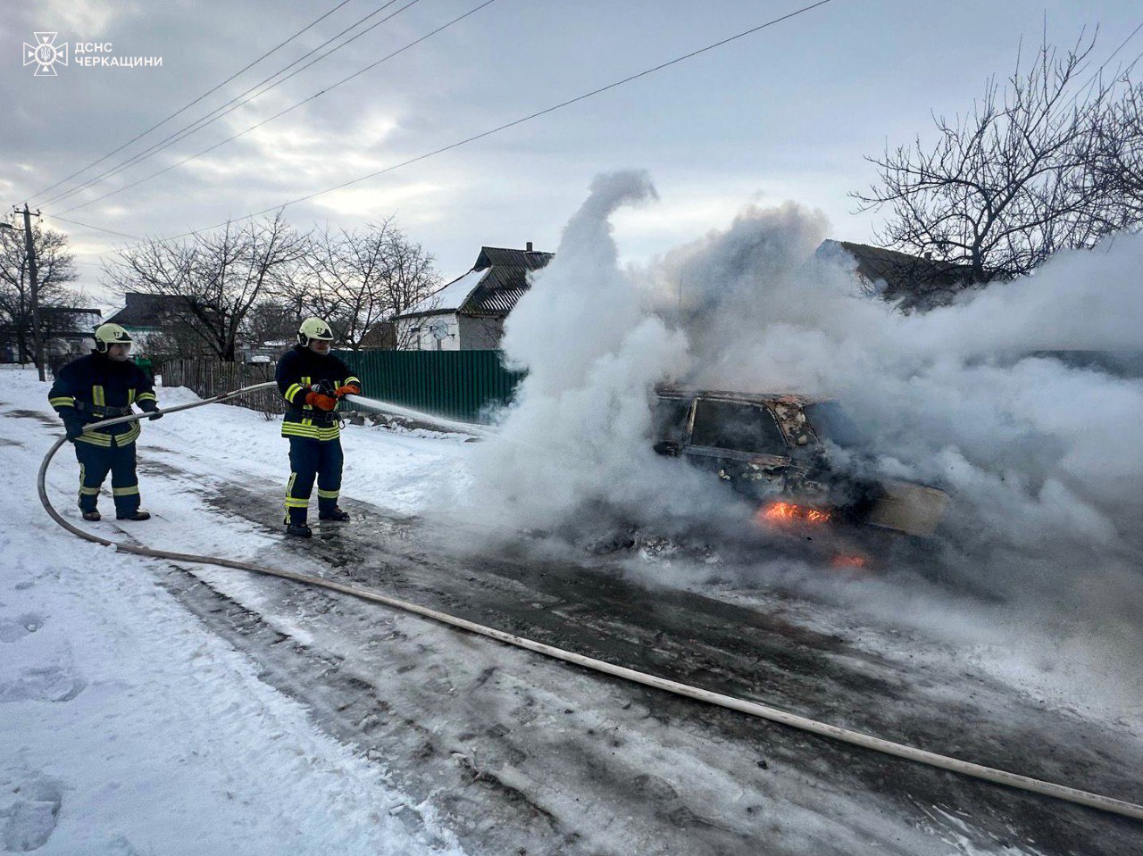 У Звенигородському районі згорів автомобіль