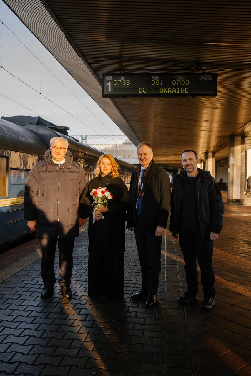 До Києва на річницю повномасштабного вторгнення прибули 26 міжнародних делегацій - фото 8