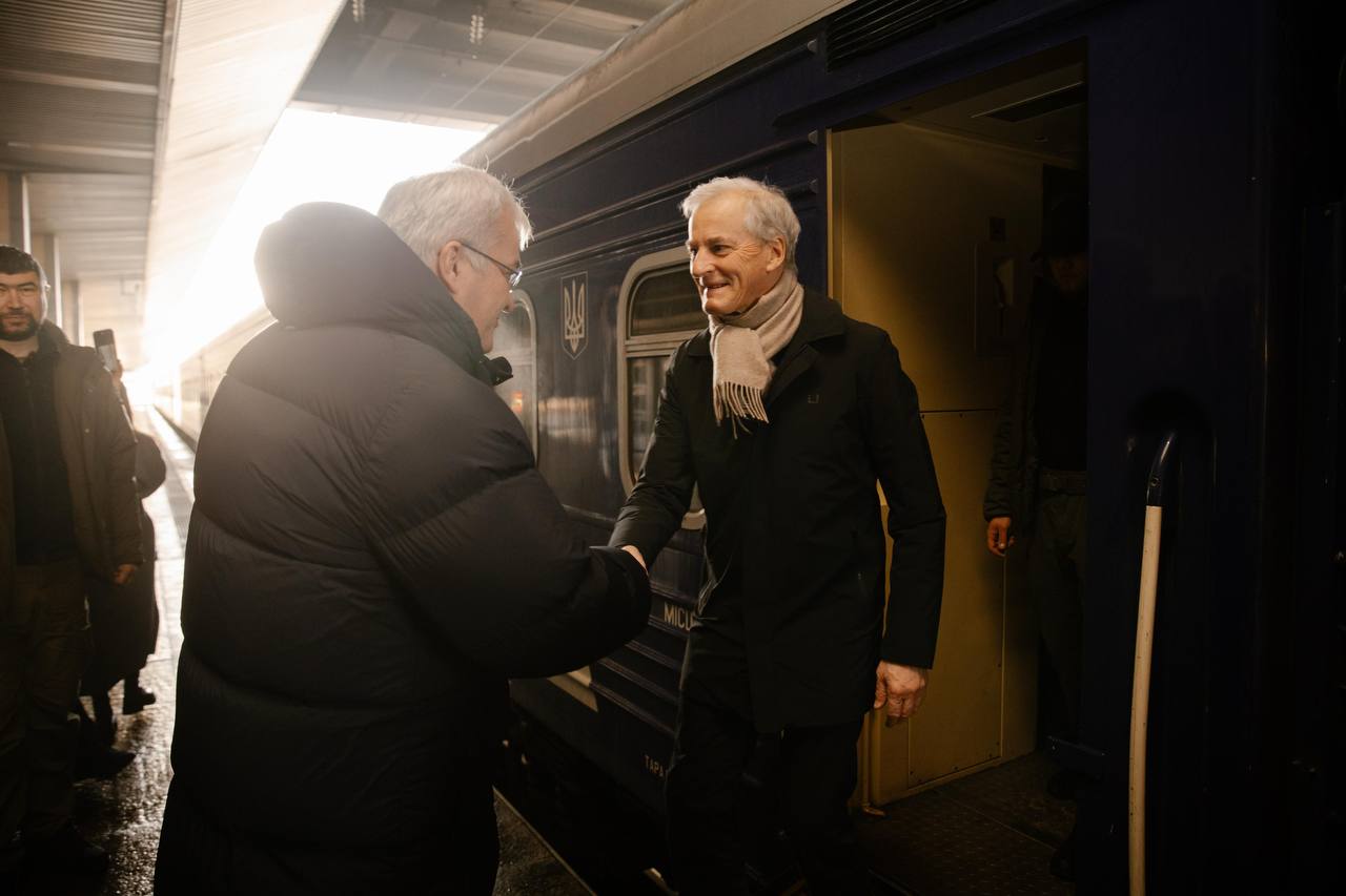 До Києва на річницю повномасштабного вторгнення прибули 26 міжнародних делегацій - фото 7