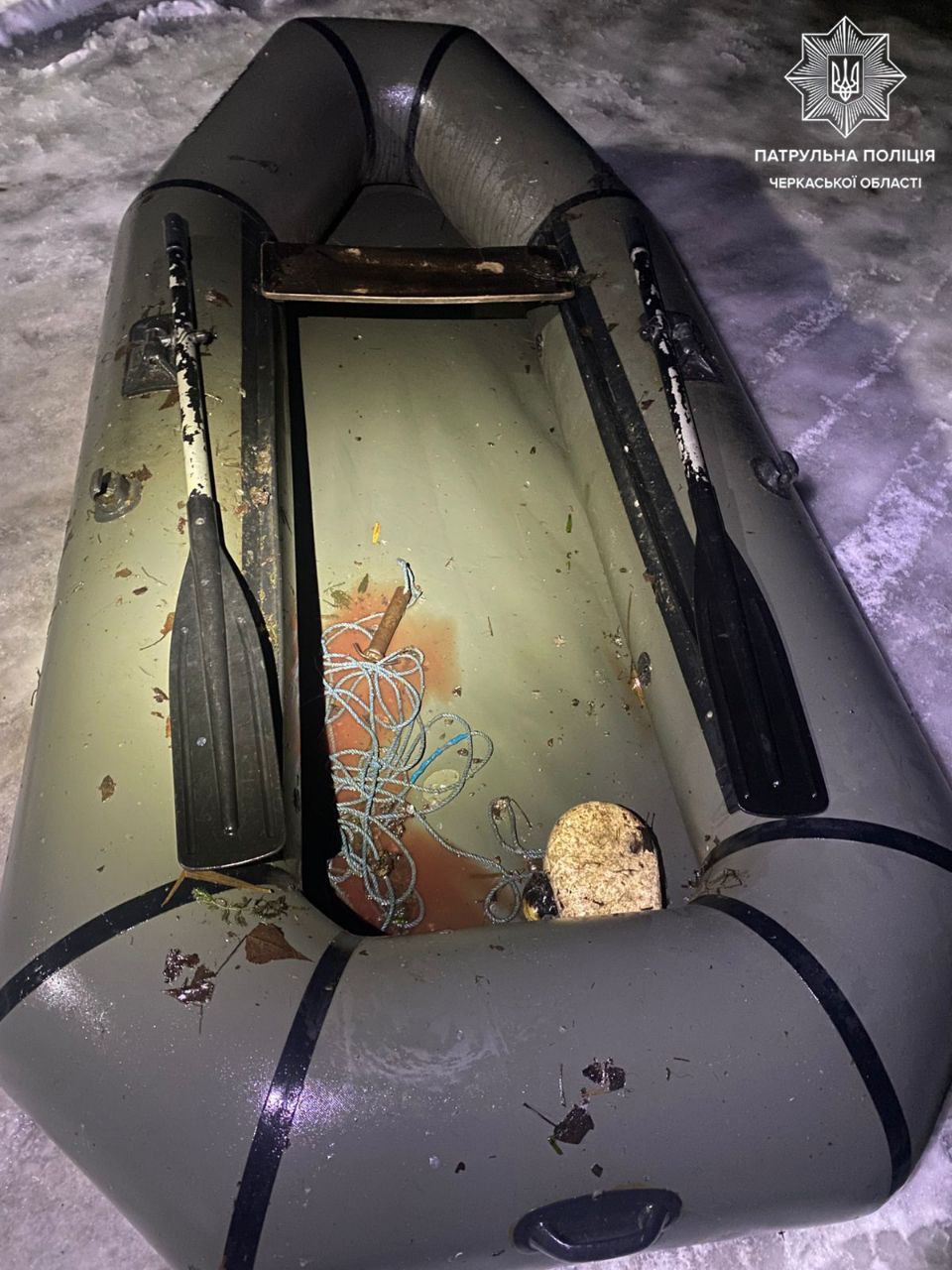 У Каневі сітками незаконно наловили мішки риби - фото 3