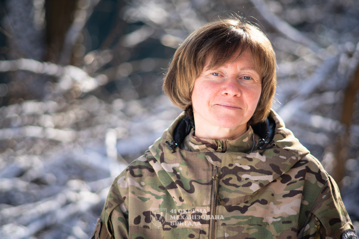 «Це та, хто тримає стрій, рятує життя, виборює перемогу»: Військові вітають з Днем української жінки - фото 2