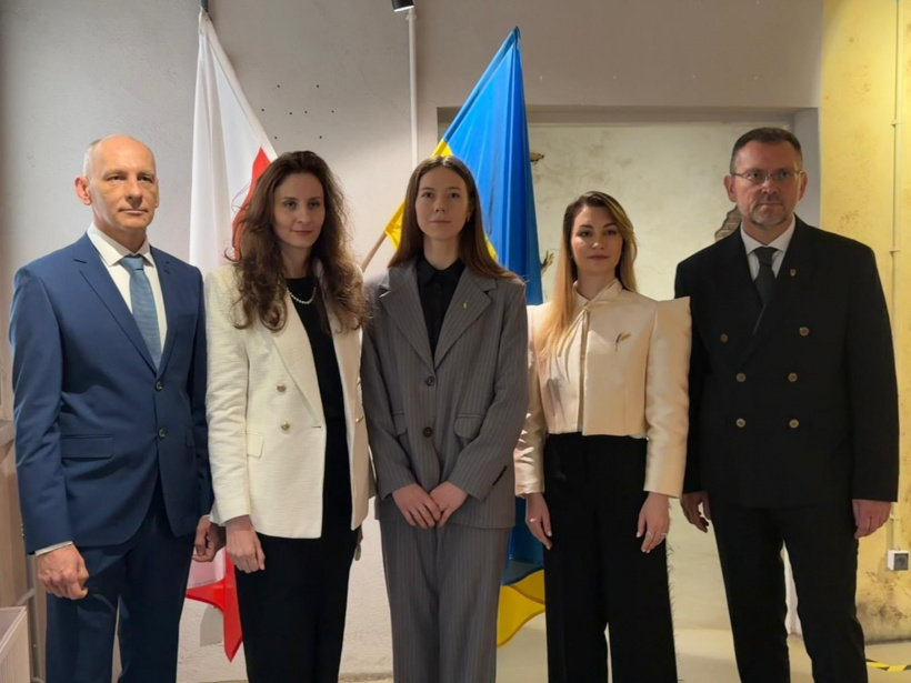 До музею Бенксі в Кракові передали фото графіті з Ірпеня - фото 3