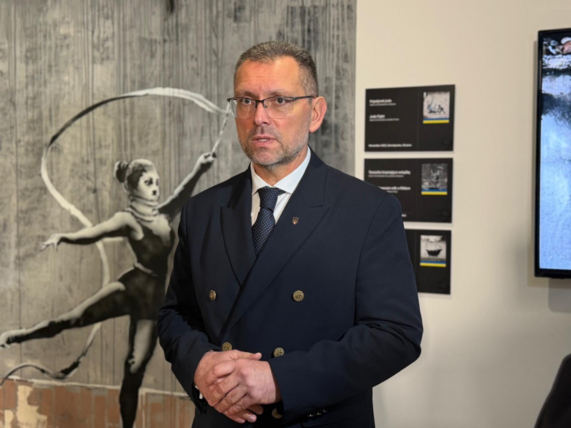 До музею Бенксі в Кракові передали фото графіті з Ірпеня - фото 4