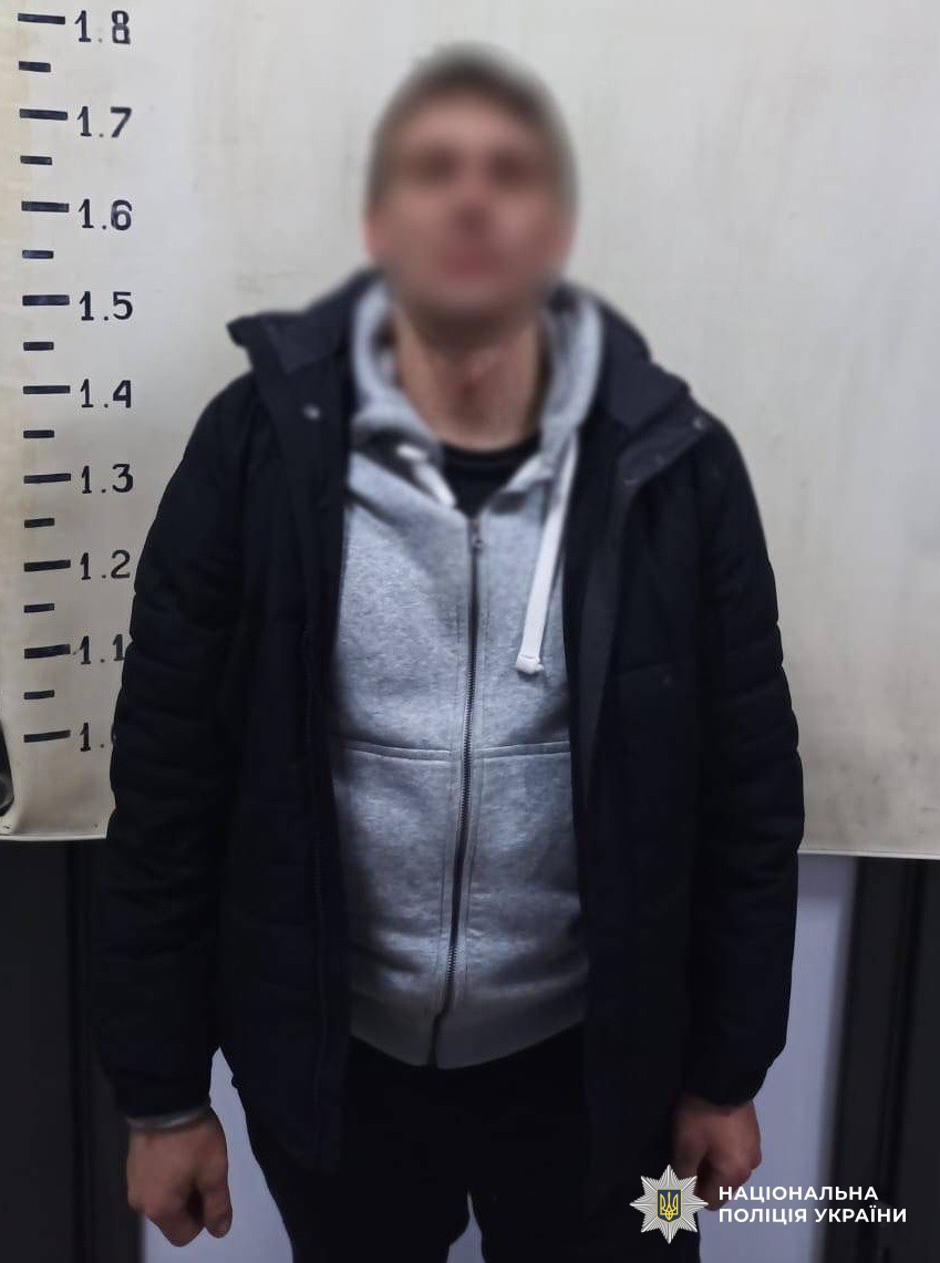 У Києві скоєно напад на бригаду «швидкої». Постраждала парамедик