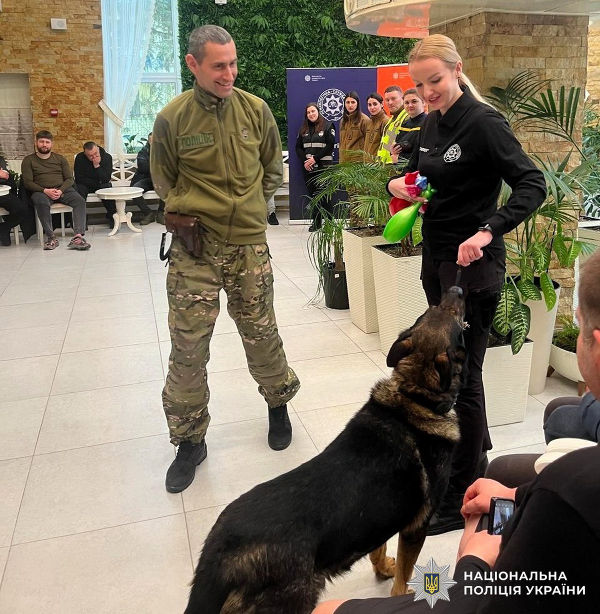 Більше ніж реабілітація: емоційна зустріч вінницьких кінологів із воїнами - фото 4