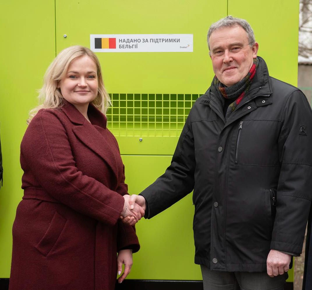 Бельгія передала 4 генератори для потреб теплогенерації Києва