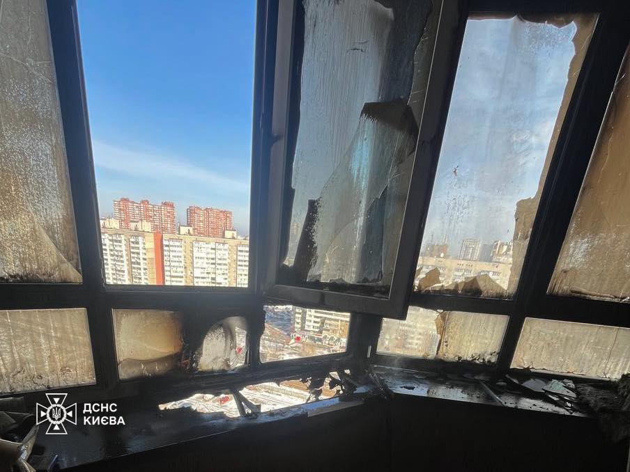 У столичній багатоповерхівці сталася пожежа на 17 поверсі - фото 3