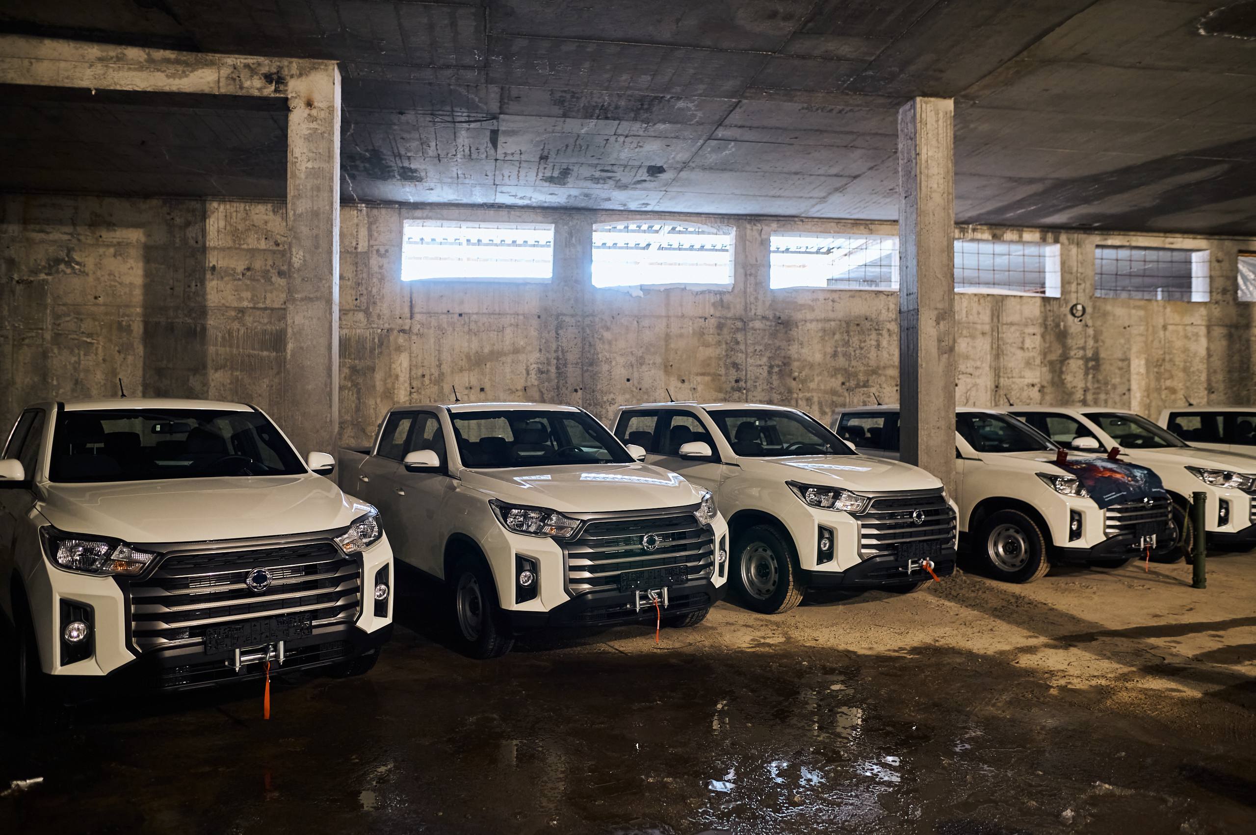 Київщина передала 6 нових пікапів підрозділу «Архангел» - фото 4