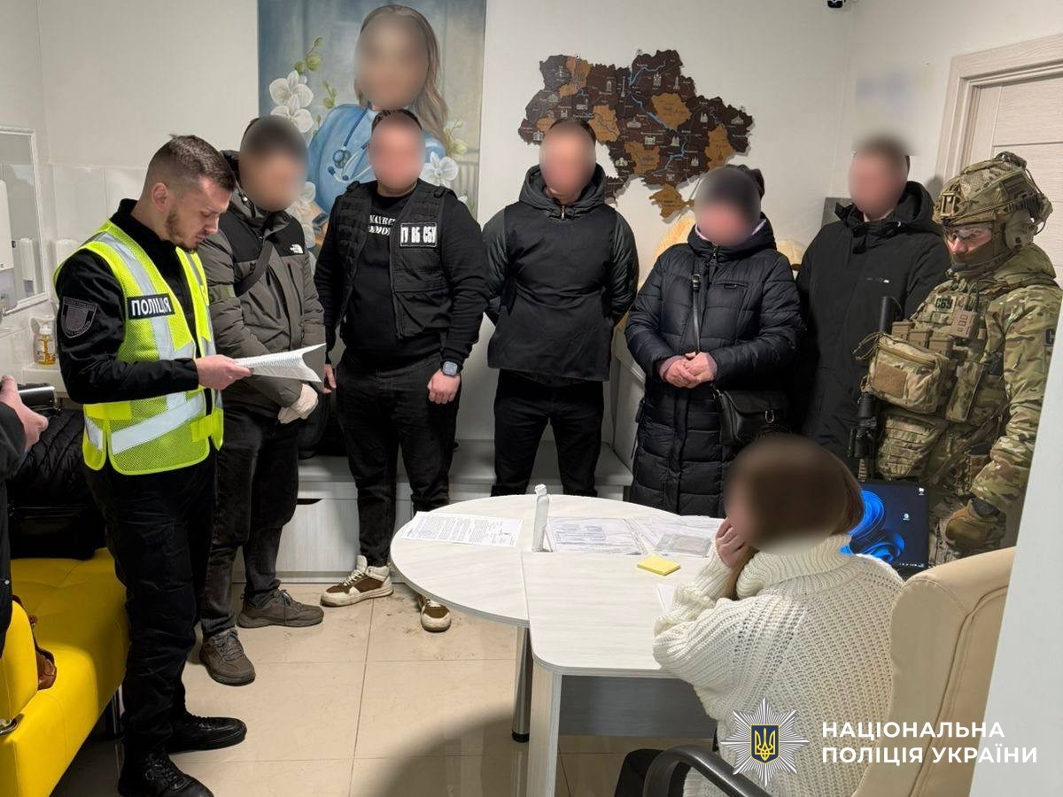 Лікарок у Вінниці викрили на незаконній схемі оформлення інвалідності