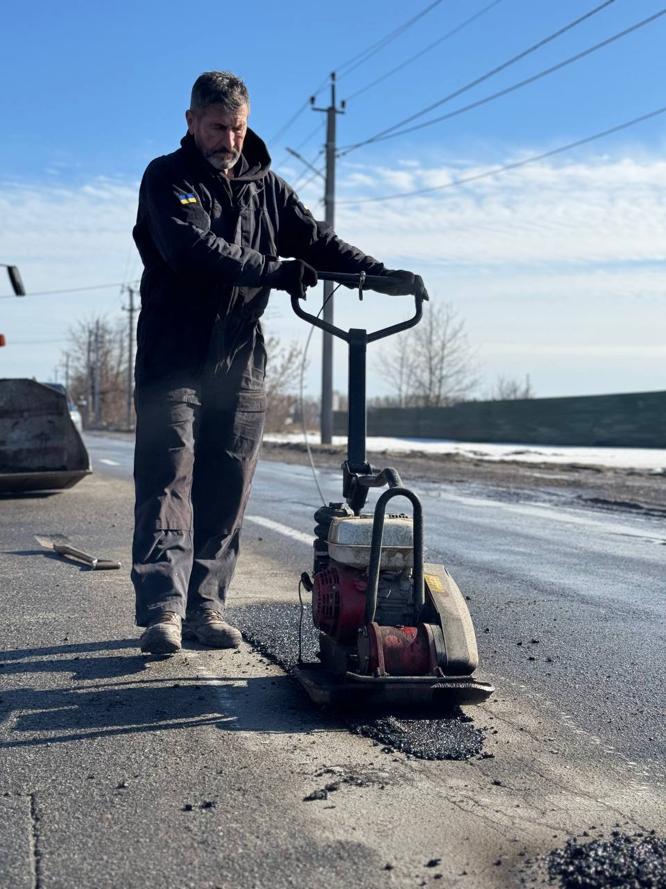 У Бучі стартували першочергові роботи з ліквідації аварійної ямковості - фото 2