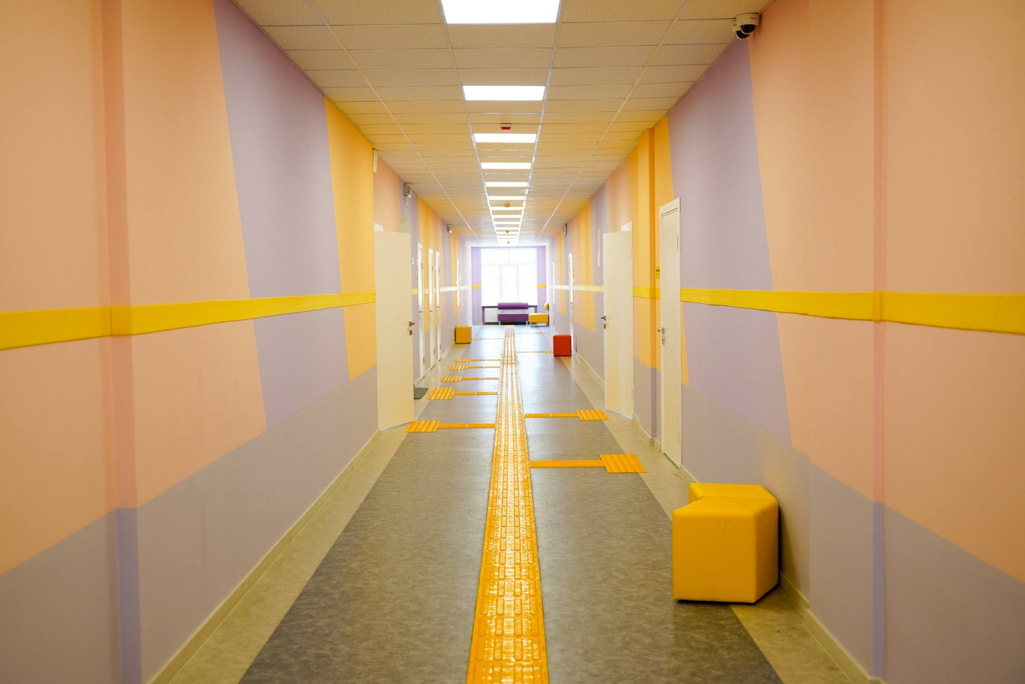 На Київщині відновили ліцей, який під час війни зазнав майже повного руйнування - фото 2