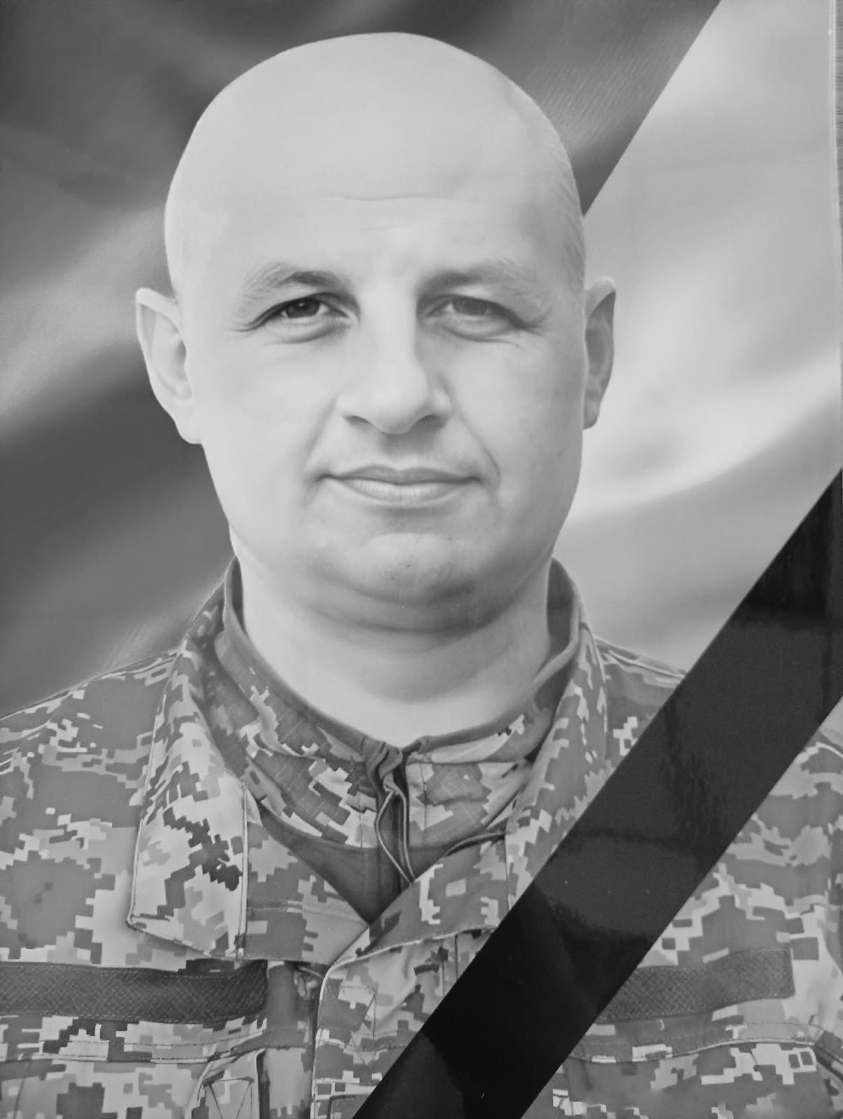 У Черкаській області поховали двох військових, що загинули на війні - фото 2