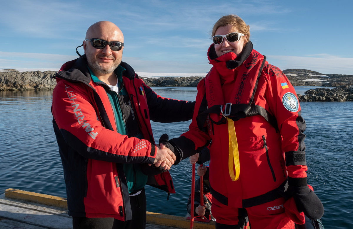 На станцію «Академік Вернадський» прибула нова експедиція, яку очолила Анжеліка Ганчук з Вінниці