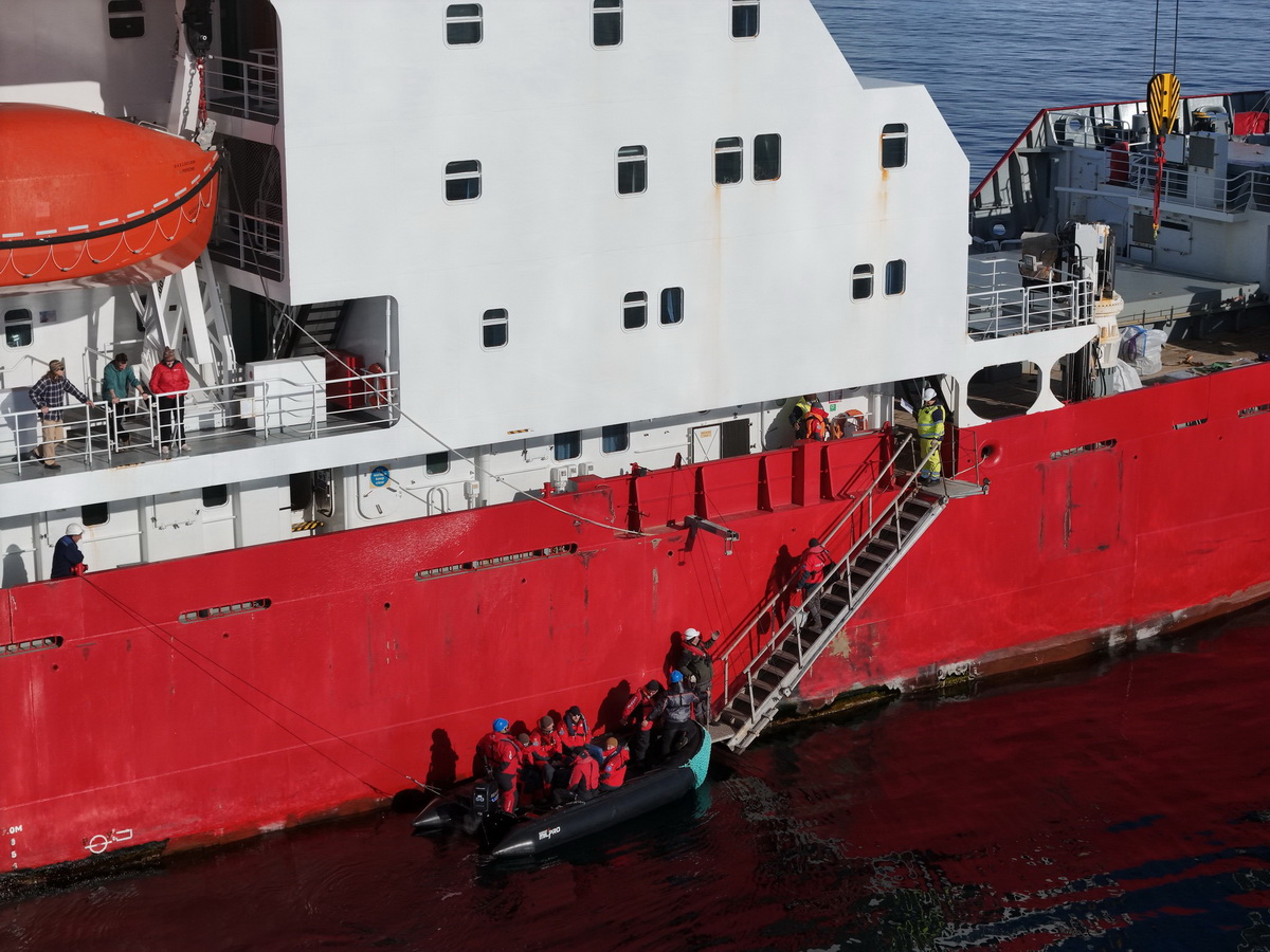 На станцію «Академік Вернадський» прибула нова експедиція, яку очолила Анжеліка Ганчук з Вінниці - фото 11