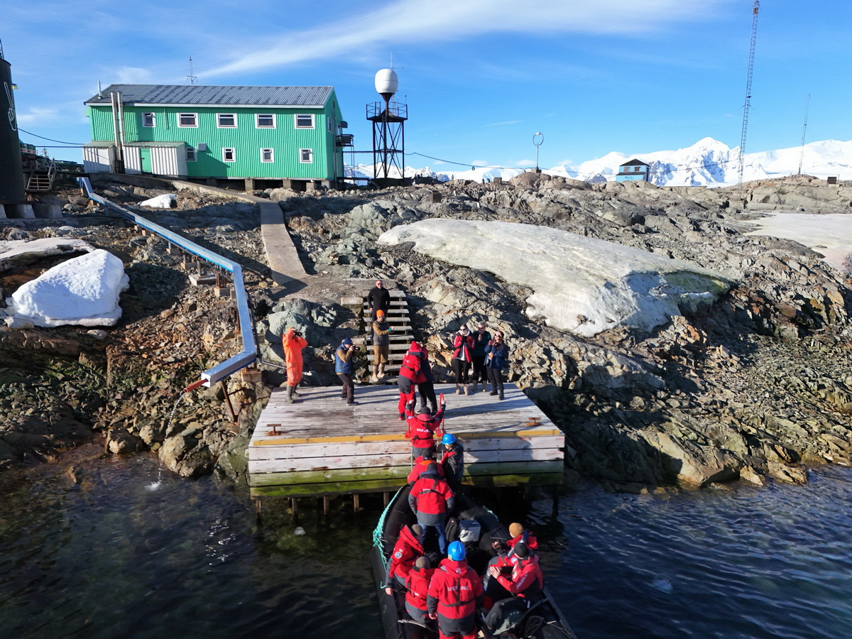 На станцію «Академік Вернадський» прибула нова експедиція, яку очолила Анжеліка Ганчук з Вінниці - фото 12