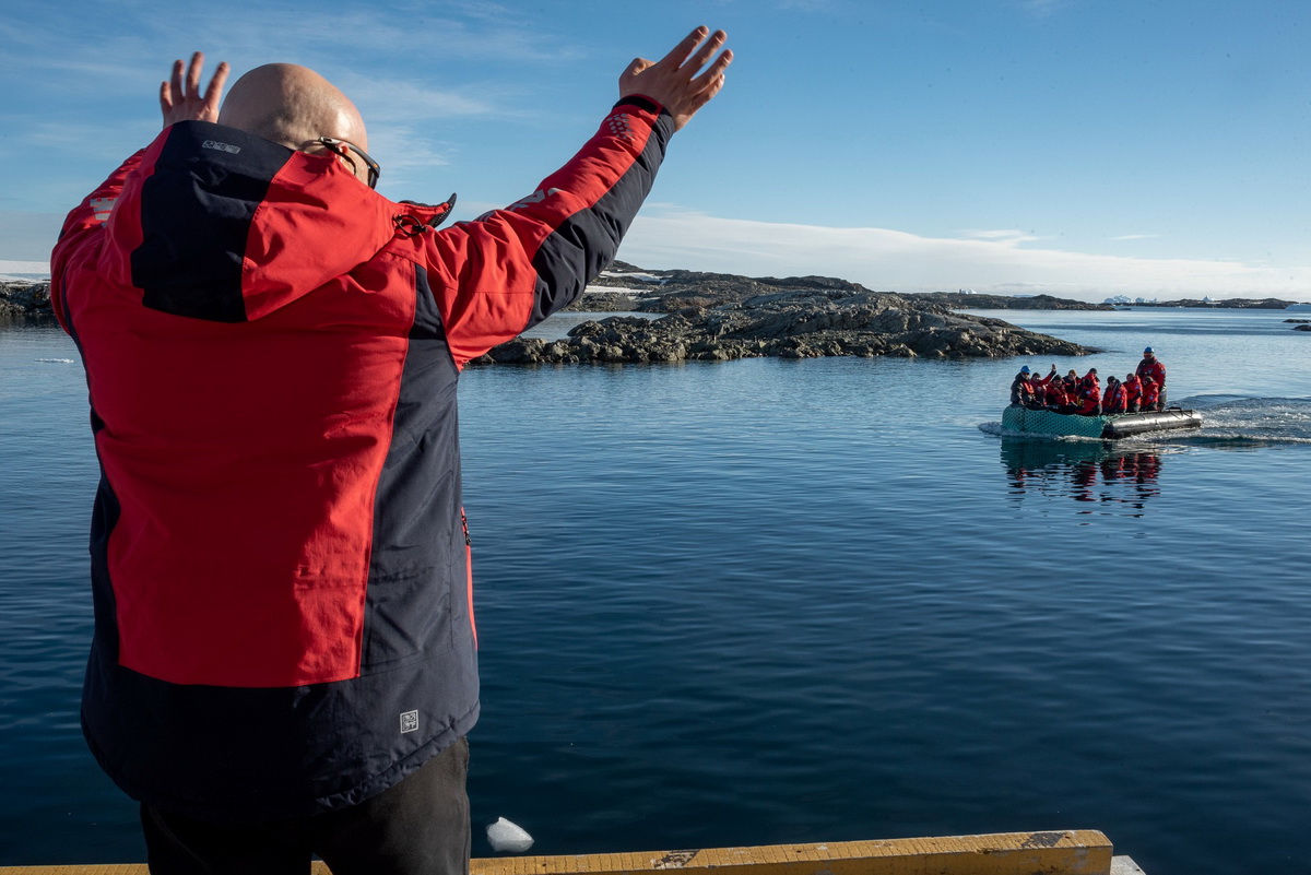 На станцію «Академік Вернадський» прибула нова експедиція, яку очолила Анжеліка Ганчук з Вінниці - фото 3