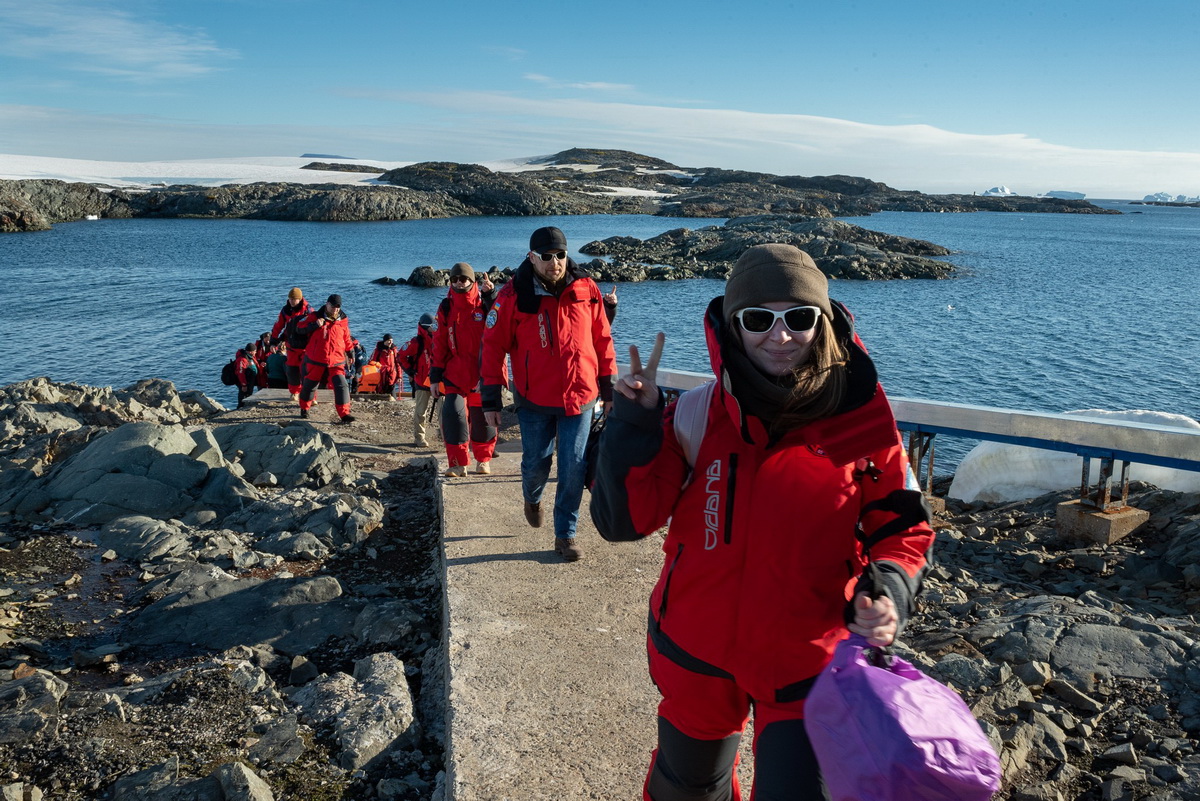 На станцію «Академік Вернадський» прибула нова експедиція, яку очолила Анжеліка Ганчук з Вінниці - фото 5