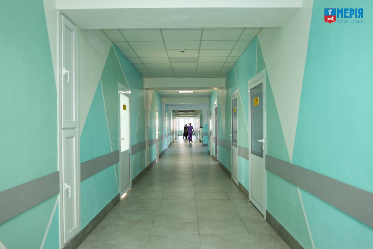 У Черкаській лікарні швидкої допомоги відремонтували хірургічне відділення