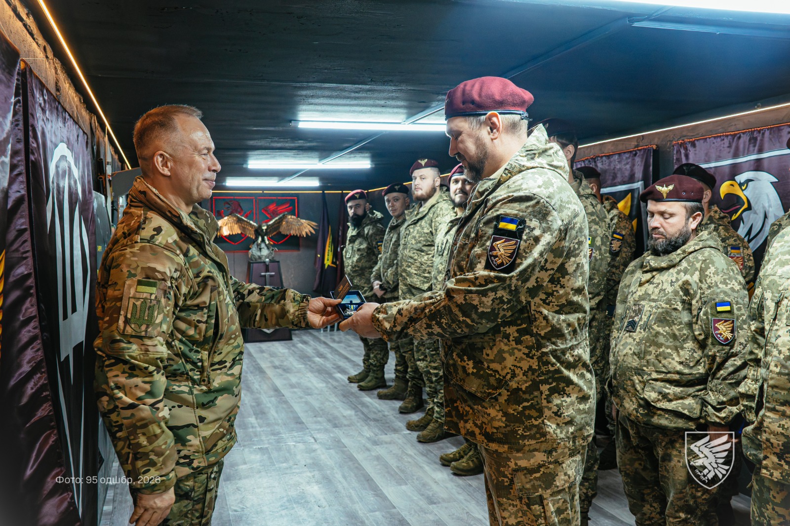Молодшого сержанта із Черкас нагородили нагрудним знаком «За сумлінну службу»