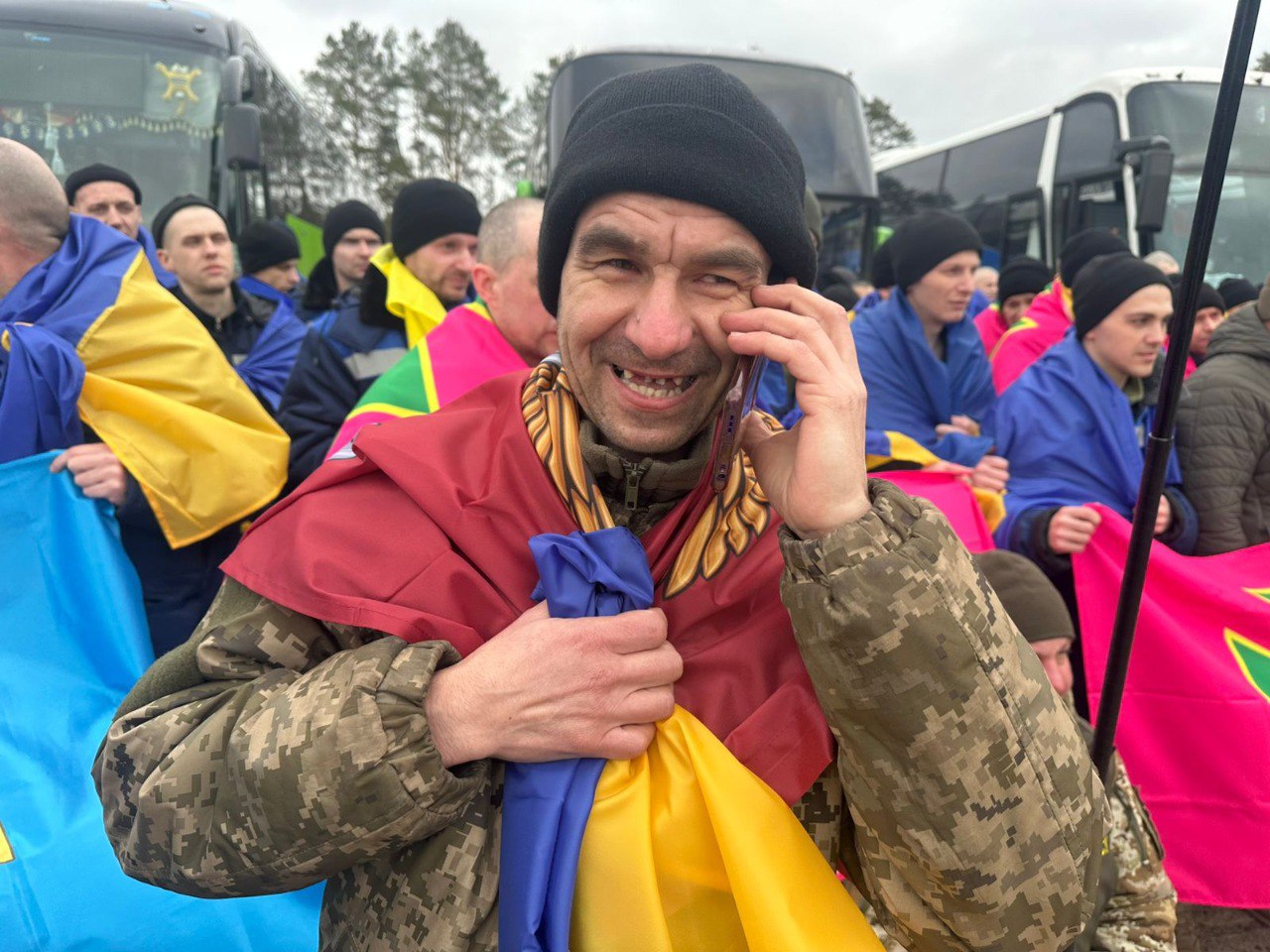 З російського полону повернулися 200 українських захисників - фото 22