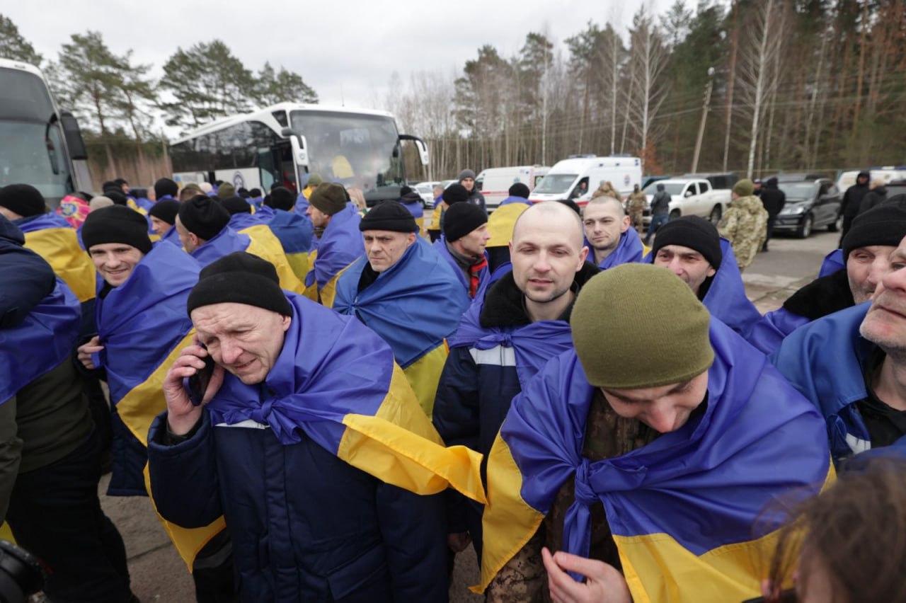 З російського полону повернулися 200 українських захисників - фото 8