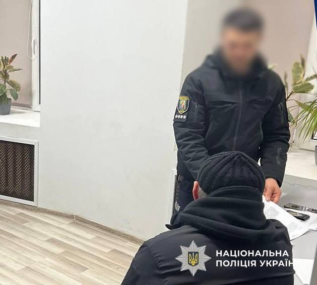 У столиці судитимуть підприємців, які привласнили причал «Укрзалізниці» та збудували біля нього базу відпочинку - фото 2