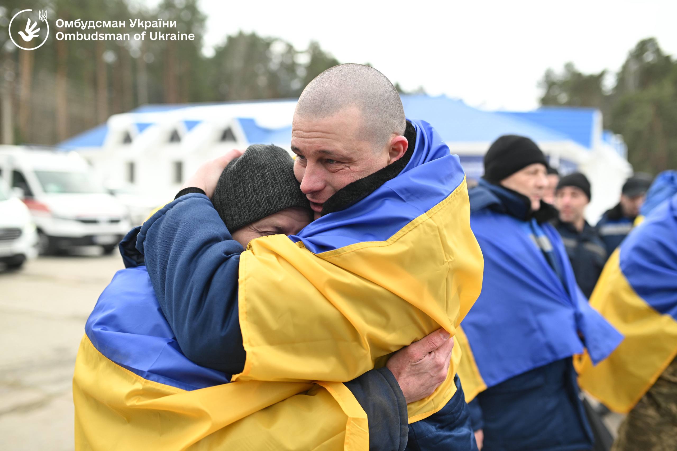 Україна повернула з російського полону 300 військових і двох цивільних - фото 3
