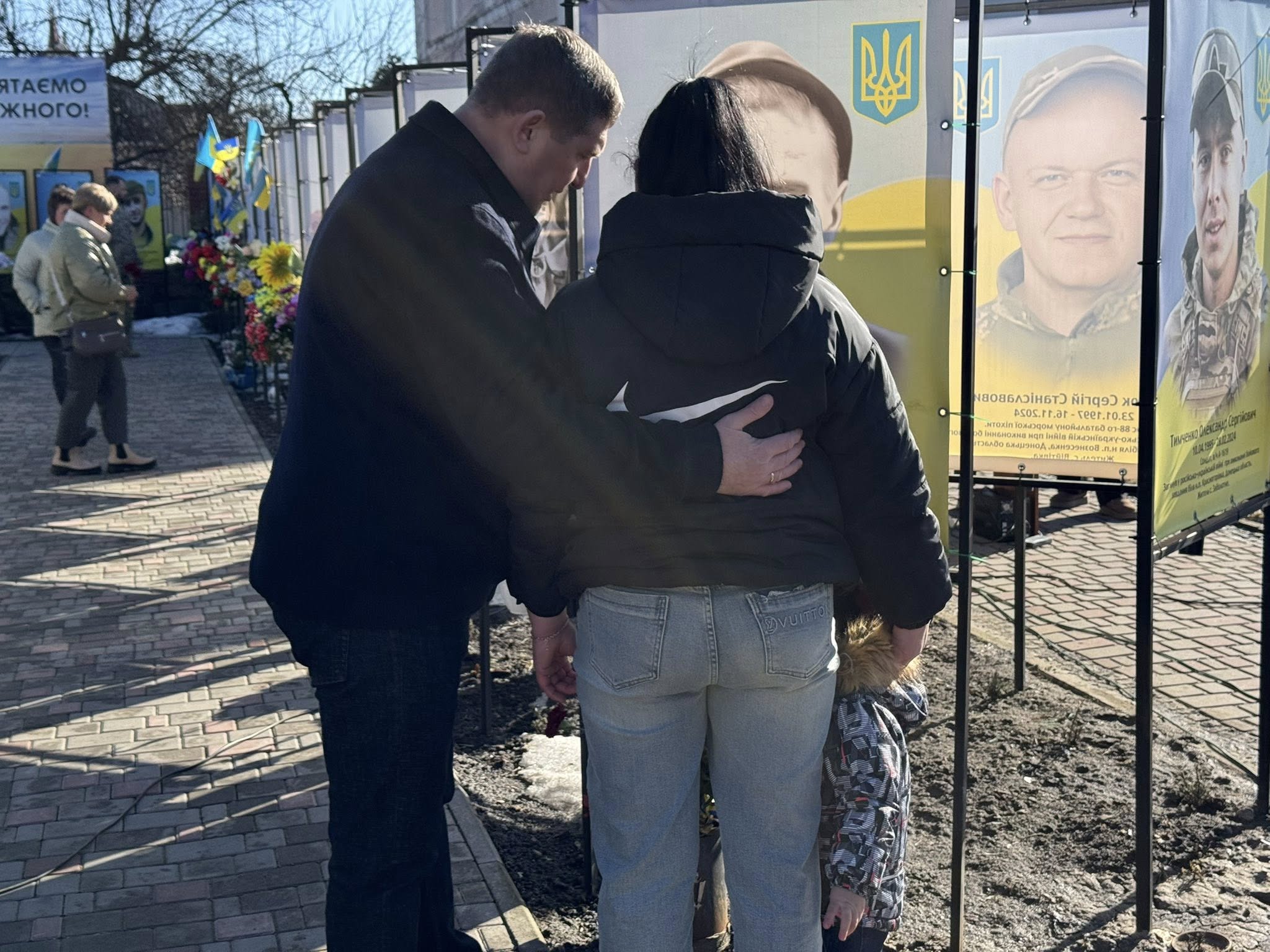 На Вінниччині родинам загиблих Героїв вручили посмертні нагороди - фото 16