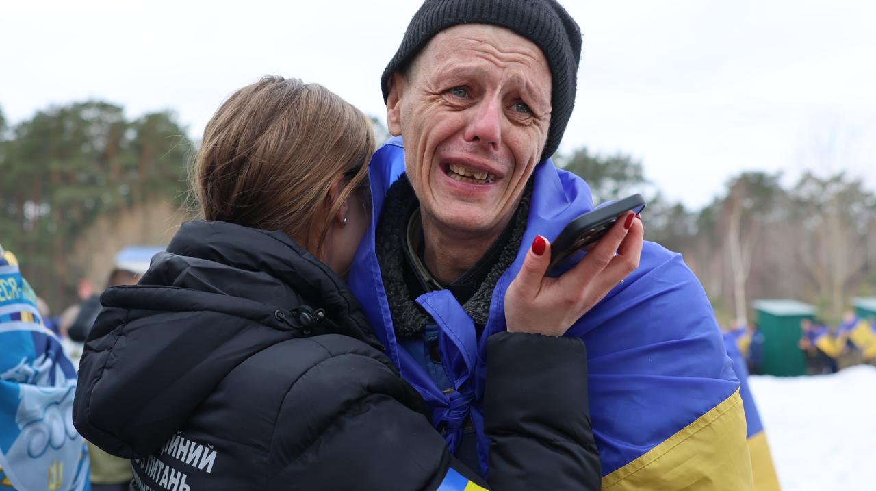 Україна повернула з російського полону 300 військових і двох цивільних