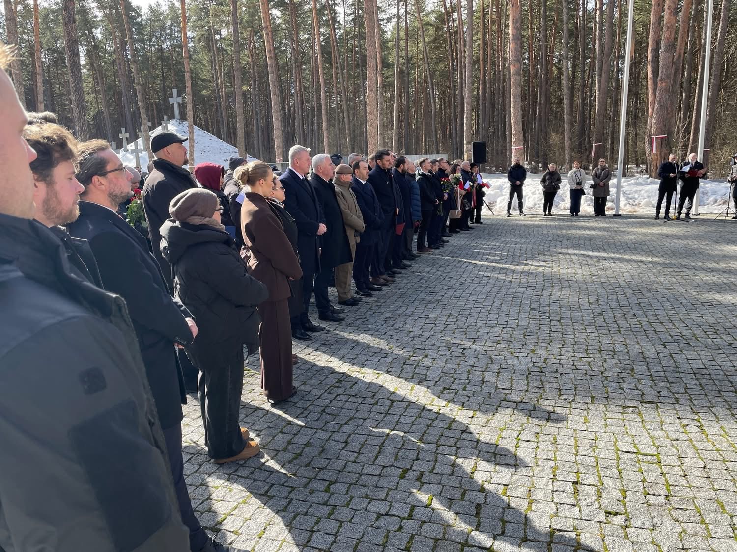 Биківнянські могили: у Києві вшанували пам’ять жертв радянського режиму - фото 2
